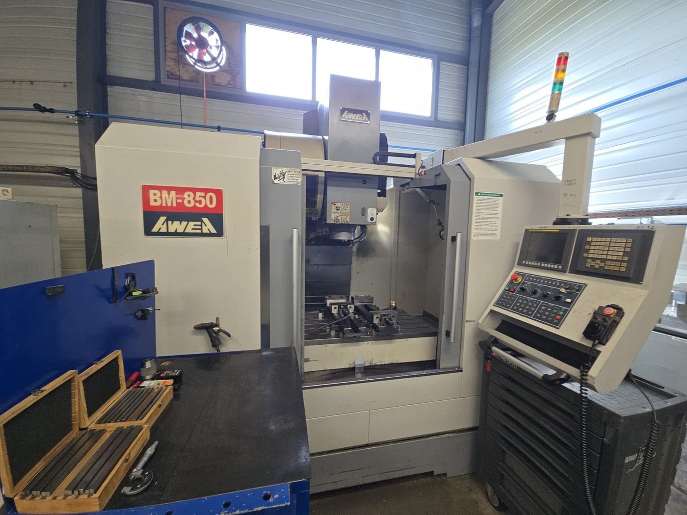 Centre d'usinage vertical Awea BM-850